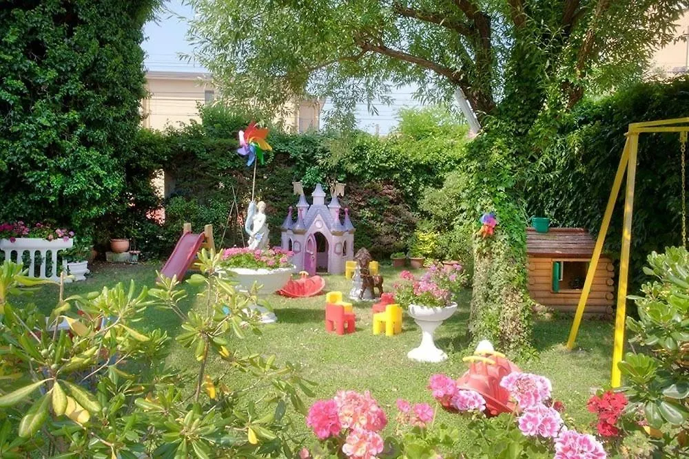 Hotel Des Bains Rimini